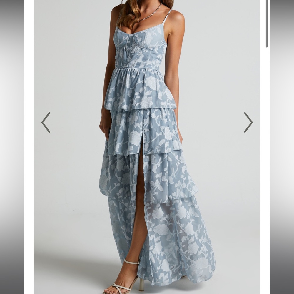 JANEZKIE MIDI DRESS - FEMME TIERED FORMAL DRESS IN LIGHT BLUE SIZE 4